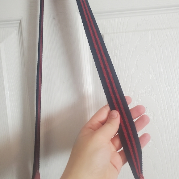 Cross body bag with lots of pockets - Picture 11 of 12